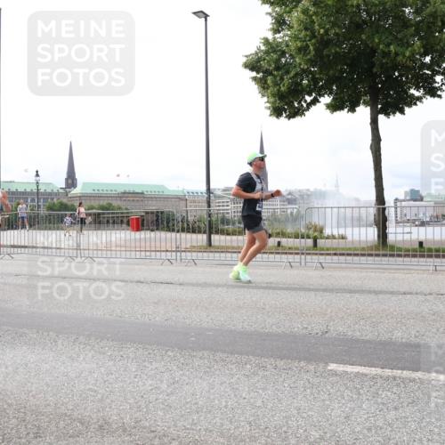 29.06.2025 - hella hamburg halbmarathon Lena Gebhardt http://msf.ph/oto/8480395 29.06.2025 10:33:36 Lombardsbrücke 699, 14451, 1189, 1275, 1764, 1896, 1995, 2038, 2054, 2085, 2342, 2776, 2838, 3170, 3264, 3341, 3560, 3812, 4164, 4361, 4433, 4445, 4449, 4696, 4942, 5075, 5096, 5141, 5180, 5557, 5566, 5569, 5821, 5822, 5887, 5917, 6109, 6515, 6516, 6773, 6854, 6956, 6999, 7027, 7565, 7653, 7705, 8021, 8157, 8202, 8282, 8375, 8377, 8383, 8401, 8595, 8891, 9094, 9234, 9258, 9289, 9438, 9591, 9592, 9750, 9780, 9799, 9875, 9995, 10007, 10071, 10561, 11229, 11713, 11811, 11826, 12039 meine-sportfotos.de