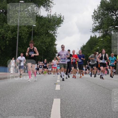29.06.2025 - hella hamburg halbmarathon Luisa Fischer http://msf.ph/oto/8480574 29.06.2025 10:49:42 Kennedybrücke 6333, 1867, 8477, 1253, 9243, 7202, 4572, 186, 660, 1695, 1867, 1868, 1924, 2398, 2917, 3160, 3164, 4202, 4296, 4572, 6124, 6161, 8477, 9243, 9445, 10030, 10230, 10327 meine-sportfotos.de