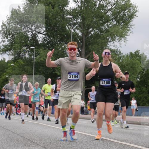 29.06.2025 - hella hamburg halbmarathon Luisa Fischer http://msf.ph/oto/8480599 29.06.2025 10:49:43 Kennedybrücke 8477, 296, 4572, 1868, 3164, 3160, 186, 1924, 16005, 14473, 1867, 1868, 1924, 2773, 2917, 3160, 3164, 4202, 4296, 4572, 6124, 6161, 8477, 9243, 9445, 10030, 10230, 10327 meine-sportfotos.de