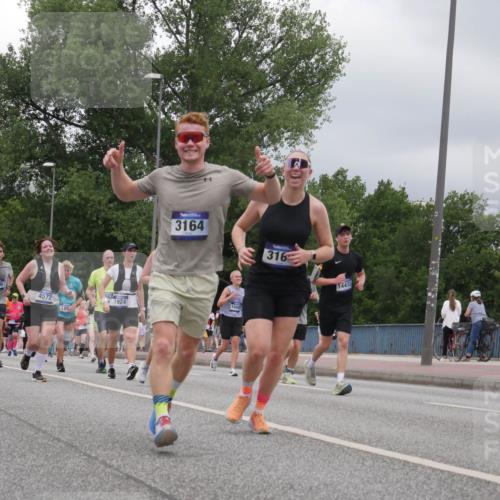 29.06.2025 - hella hamburg halbmarathon Luisa Fischer http://msf.ph/oto/8480617 29.06.2025 10:49:44 Kennedybrücke 8477, 11361, 4296, 967, 4572, 186, 3164, 316, 1924, 1600, 14473, 1033, 1867, 1868, 1924, 2773, 3160, 3164, 4202, 4296, 4317, 4572, 6124, 6161, 8477, 9243, 9445, 10030, 10230, 10327, 10329 meine-sportfotos.de