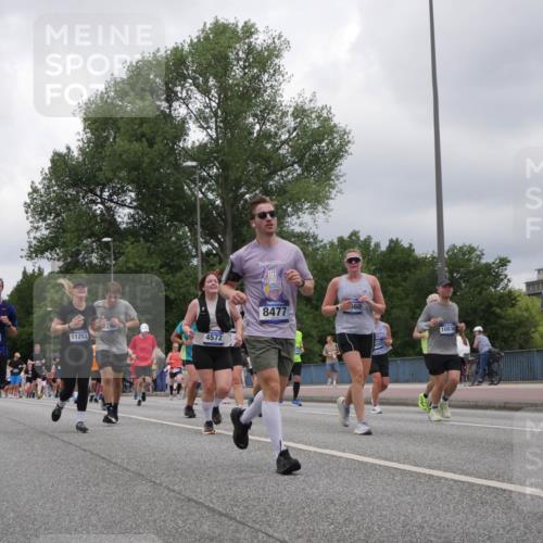 29.06.2025 - hella hamburg halbmarathon Luisa Fischer http://msf.ph/oto/8480692 29.06.2025 10:49:46 Kennedybrücke 43, 4202, 10329, 11253, 296, 4572, 8477, 560, 10030, 14473, 1033, 1429, 1867, 1868, 1924, 2773, 2813, 3160, 3164, 3410, 4202, 4296, 4317, 4572, 8477, 9243, 9445, 10030, 10230, 10327, 10329 meine-sportfotos.de