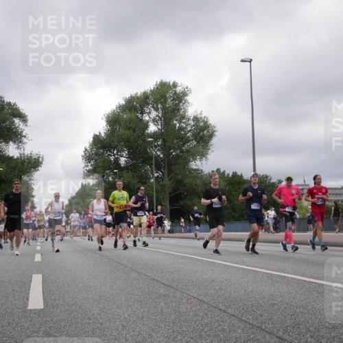 29.06.2025 - hella hamburg halbmarathon Luisa Fischer http://msf.ph/oto/8480971 29.06.2025 10:49:56 Kennedybrücke 6068, 18214, 9121, 18950, 13195, 8486, 5769, 1033, 1104, 1429, 2423, 2773, 2813, 3410, 3896, 4306, 4317, 4448, 5635, 5769, 5770, 6392, 8010, 8486, 9120, 9121, 9337, 9426, 9774, 10329 meine-sportfotos.de