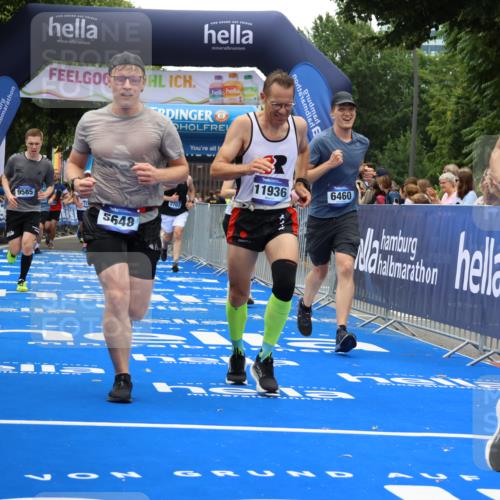 29.06.2025 - hella hamburg halbmarathon Strokosch-Dieckow http://msf.ph/oto/8481116 29.06.2025 10:46:02 Ziel 1759, 2189, 2707, 3087, 4277, 5648, 6460, 7961, 8269, 8577, 8871, 9585, 11125, 11936, 12084, 12269, 13630, 14462, 14804, 16136, 16466, 16475, 17008, 18081, 18702, 19116 meine-sportfotos.de