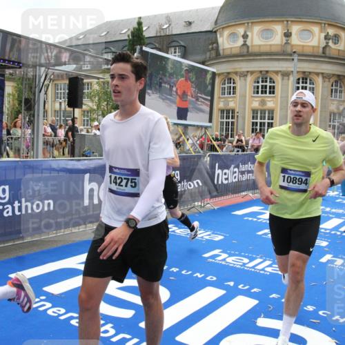 29.06.2025 - hella hamburg halbmarathon Michael Strokosch http://msf.ph/oto/8481193 29.06.2025 10:41:39 Ziel 2579, 8358, 9640, 9885, 10894, 12588, 13457, 13714, 14275, 16084, 18442, 18491 meine-sportfotos.de