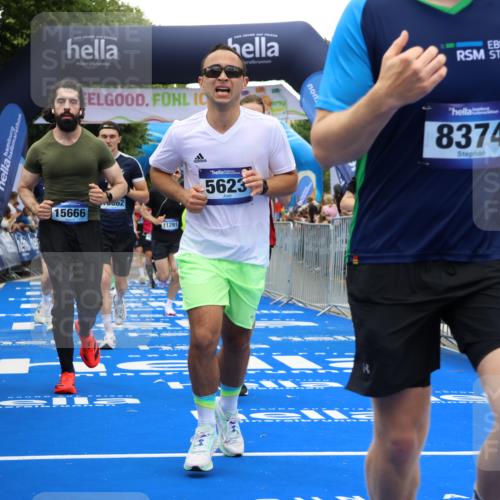 29.06.2025 - hella hamburg halbmarathon Strokosch-Dieckow http://msf.ph/oto/8481368 29.06.2025 10:45:34 Ziel 2138, 2415, 5623, 6071, 6711, 6831, 8374, 8668, 11291, 11495, 12154, 14062, 14764, 15666, 16725, 17674, 18862, 18878 meine-sportfotos.de