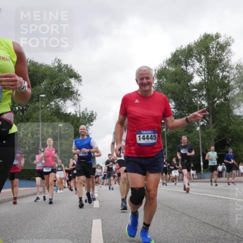 29.06.2025 - hella hamburg halbmarathon Luisa Fischer http://msf.ph/oto/8481431 29.06.2025 10:50:13 Kennedybrücke 17597, 632, 9129, 7894, 7368, 14445, 1999, 18753, 1004, 1371, 1375, 1608, 1837, 1961, 1999, 2662, 2665, 2697, 4483, 5697, 6485, 7073, 7268, 7364, 7368, 7374, 7430, 7431, 8967 meine-sportfotos.de