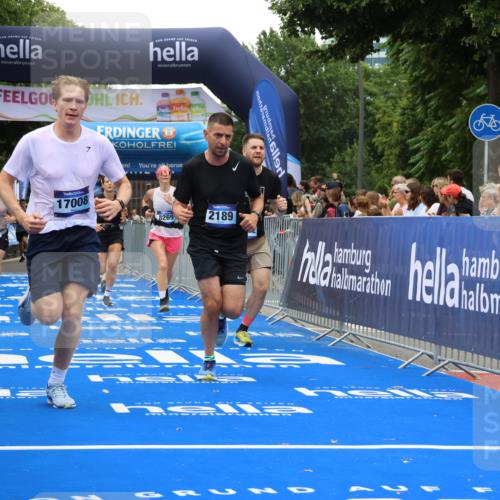 29.06.2025 - hella hamburg halbmarathon Strokosch-Dieckow http://msf.ph/oto/8481446 29.06.2025 10:45:59 Ziel 2189, 4277, 5648, 6460, 6532, 8269, 8577, 8871, 9585, 10792, 11821, 11936, 12084, 12269, 13630, 14462, 14804, 14911, 15149, 17008, 18081, 18185, 18702, 19116 meine-sportfotos.de