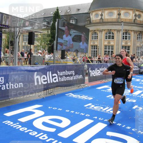29.06.2025 - hella hamburg halbmarathon Michael Strokosch http://msf.ph/oto/8481718 29.06.2025 10:41:55 Ziel 1169, 7092, 10415, 11765, 15521, 15935, 16507 meine-sportfotos.de