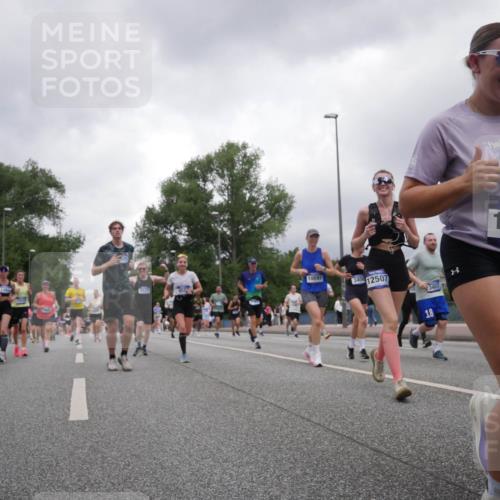 29.06.2025 - hella hamburg halbmarathon Luisa Fischer http://msf.ph/oto/8481845 29.06.2025 10:50:25 Kennedybrücke 13449, 1300, 10591, 3537, 3406, 12507, 3407, 18, 3, 10514, 1608, 2162, 2327, 2537, 2556, 3277, 3339, 3406, 3407, 3823, 4325, 5697, 6740, 6995, 7827, 7960, 8131, 8541, 8967, 9557, 10514, 10515, 10591 meine-sportfotos.de