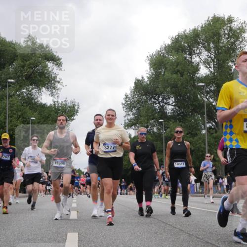29.06.2025 - hella hamburg halbmarathon Luisa Fischer http://msf.ph/oto/8482000 29.06.2025 10:50:30 Kennedybrücke 12333, 595, 7767, 13806, 3277, 8131, 10511, 11378, 14517, 1555, 2162, 2537, 2556, 3277, 3339, 3823, 4325, 5895, 6995, 7827, 7960, 8131, 8541, 9092, 9557, 10511 meine-sportfotos.de