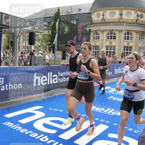 29.06.2025 - hella hamburg halbmarathon Michael Strokosch http://msf.ph/oto/8482147 29.06.2025 10:42:08 Ziel 1441, 5690, 6593, 10216, 11417, 12098, 12292, 13196, 15846, 16677, 17864, 17926, 18920, 19046 meine-sportfotos.de