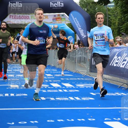 29.06.2025 - hella hamburg halbmarathon Strokosch-Dieckow http://msf.ph/oto/8482188 29.06.2025 10:45:33 Ziel 2138, 2415, 5623, 6071, 6711, 6831, 8374, 8668, 11291, 11495, 12154, 12277, 14062, 14764, 15666, 16725, 17674, 18638, 18862, 18878 meine-sportfotos.de