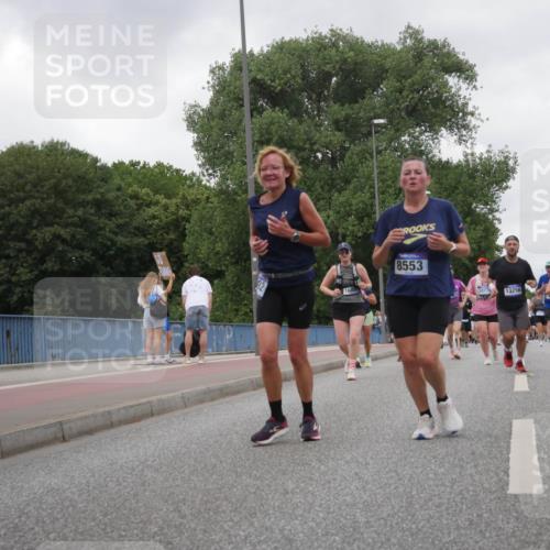 29.06.2025 - hella hamburg halbmarathon Luisa Fischer http://msf.ph/oto/8482279 29.06.2025 10:50:40 Kennedybrücke 8553, 10770, 13756, 1, 160, 1593, 1555, 1593, 2500, 2981, 4342, 5700, 5895, 9092, 9743 meine-sportfotos.de