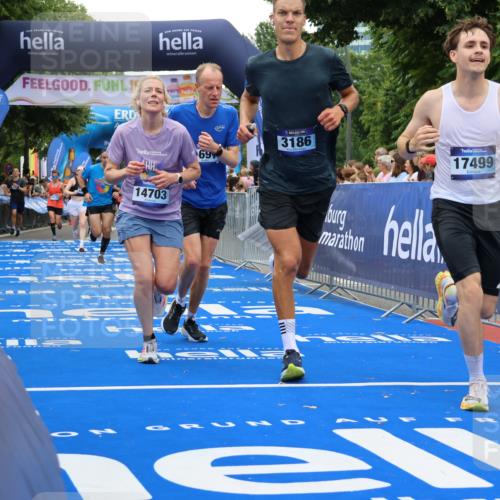 29.06.2025 - hella hamburg halbmarathon Strokosch-Dieckow http://msf.ph/oto/8483179 29.06.2025 10:45:22 Ziel 1697, 2188, 2367, 2470, 3186, 5706, 9105, 10064, 11469, 12277, 12643, 14703, 15563, 15741, 16725, 17499, 18407, 18638 meine-sportfotos.de