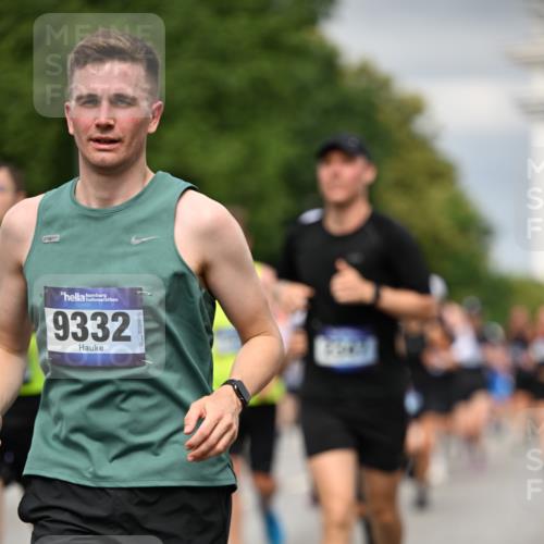 29.06.2025 - hella hamburg halbmarathon Dr. Thomas Lammeyer http://msf.ph/oto/8483479 29.06.2025 10:20:44 Kennedybrücke 1117, 1240, 1244, 1602, 1825, 2347, 2912, 3023, 3030, 3088, 3134, 3156, 3176, 3484, 3687, 5036, 6024, 6742, 7257, 7358, 7360, 7376, 7792, 7924, 7928, 8263, 8317, 8619, 8707, 8847, 8857, 9091, 9208, 9332, 9492, 9664, 9675, 9676, 9891, 10076, 10165, 10314, 10317, 10320, 10391, 10575, 10926, 11236, 11335, 11344, 11345, 11410, 11428 meine-sportfotos.de