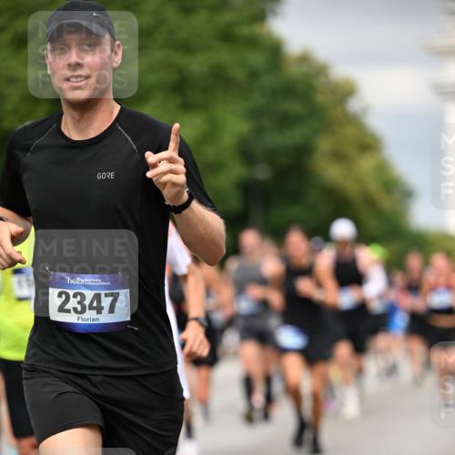 29.06.2025 - hella hamburg halbmarathon Dr. Thomas Lammeyer http://msf.ph/oto/8483612 29.06.2025 10:20:45 Kennedybrücke 1117, 1240, 1602, 1825, 2347, 2912, 3023, 3030, 3088, 3134, 3156, 3176, 3484, 3687, 5036, 5037, 6024, 6742, 7257, 7358, 7360, 7376, 7792, 7924, 7928, 8263, 8317, 8619, 8707, 8847, 8857, 9091, 9208, 9332, 9492, 9664, 9675, 9676, 9891, 10076, 10165, 10314, 10317, 10320, 10391, 10575, 10926, 11236, 11335, 11344, 11345, 11410, 11428 meine-sportfotos.de
