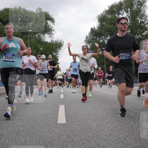 29.06.2025 - hella hamburg halbmarathon Luisa Fischer http://msf.ph/oto/8483921 29.06.2025 10:51:24 Kennedybrücke 2555, 5021, 412, 3774, 2142, 4588, 2994, 1045, 1645, 2148, 2195, 2418, 2994, 3468, 3504, 3933, 4037, 4588, 5886, 7412, 8310, 8948, 9018 meine-sportfotos.de