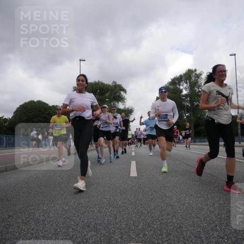 29.06.2025 - hella hamburg halbmarathon Luisa Fischer http://msf.ph/oto/8483986 29.06.2025 10:51:26 Kennedybrücke 4806, 192, 5621, 1045, 16368, 1045, 1645, 2148, 2195, 2994, 3468, 3504, 3933, 4037, 4588, 5886, 7412, 8310, 8948, 9696 meine-sportfotos.de