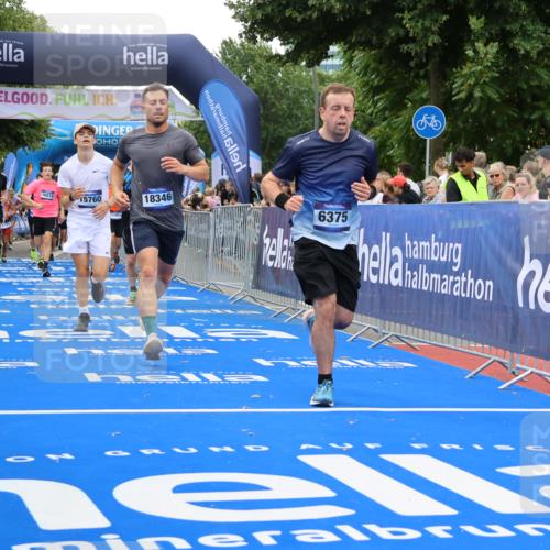 29.06.2025 - hella hamburg halbmarathon Strokosch-Dieckow http://msf.ph/oto/8484316 29.06.2025 10:45:13 Ziel 2188, 2270, 2367, 2470, 5706, 6054, 6375, 6575, 6819, 7087, 9105, 9302, 10064, 10313, 12783, 15563, 15636, 15651, 15741, 15760, 16513, 16685, 16689, 17120, 17960, 18346, 18718 meine-sportfotos.de