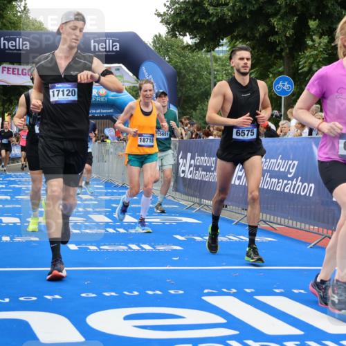 29.06.2025 - hella hamburg halbmarathon Strokosch-Dieckow http://msf.ph/oto/8484376 29.06.2025 10:45:10 Ziel 2188, 2270, 3917, 4997, 6054, 6375, 6575, 6819, 7087, 9302, 9710, 10064, 10313, 10741, 12783, 13919, 15365, 15563, 15636, 15651, 15741, 15760, 16513, 16685, 16689, 17120, 17960, 18346, 18718 meine-sportfotos.de