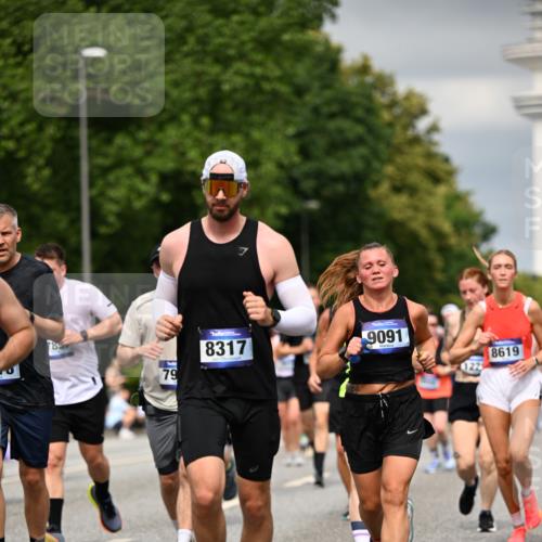 29.06.2025 - hella hamburg halbmarathon Dr. Thomas Lammeyer http://msf.ph/oto/8484454 29.06.2025 10:20:50 Kennedybrücke 1117, 1240, 1602, 1825, 2347, 2912, 3023, 3030, 3088, 3134, 3450, 3622, 3687, 5036, 5037, 6948, 7257, 7358, 7360, 7376, 7924, 7928, 8263, 8317, 8513, 8619, 8857, 9091, 9208, 9332, 9492, 9664, 9675, 9676, 9891, 10076, 10165, 10314, 10317, 10320, 10391, 10575, 10926, 11335, 11410, 11428 meine-sportfotos.de