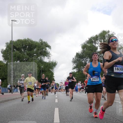 29.06.2025 - hella hamburg halbmarathon Luisa Fischer http://msf.ph/oto/8484543 29.06.2025 10:51:39 Kennedybrücke 11781, 13898, 2627, 16305, 352, 1246, 1639, 2627, 2704, 3049, 3077, 4856, 5952, 6950, 7427, 7970, 8077, 9775, 9787, 10366 meine-sportfotos.de