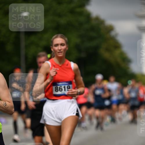 29.06.2025 - hella hamburg halbmarathon Dr. Thomas Lammeyer http://msf.ph/oto/8484777 29.06.2025 10:20:53 Kennedybrücke 1117, 1240, 1602, 1825, 2347, 3023, 3088, 3450, 3622, 3687, 5036, 5037, 6488, 6941, 6948, 7257, 7345, 7358, 7360, 7376, 7924, 7928, 8317, 8513, 8619, 8857, 9091, 9208, 9332, 9492, 9664, 9675, 9676, 9891, 10076, 10165, 10314, 10317, 10320, 10391, 10926, 11335, 11410 meine-sportfotos.de