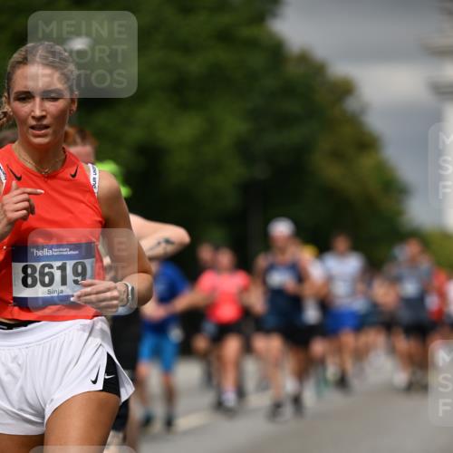 29.06.2025 - hella hamburg halbmarathon Dr. Thomas Lammeyer http://msf.ph/oto/8484908 29.06.2025 10:20:54 Kennedybrücke 1117, 1240, 1602, 1825, 2347, 3023, 3088, 3450, 3622, 5036, 5037, 6488, 6941, 6948, 7257, 7345, 7358, 7360, 7376, 7924, 7928, 8317, 8513, 8619, 8857, 9091, 9208, 9332, 9492, 9664, 9675, 9676, 9891, 10076, 10165, 10314, 10317, 10320, 10391, 10926, 11335, 11410 meine-sportfotos.de