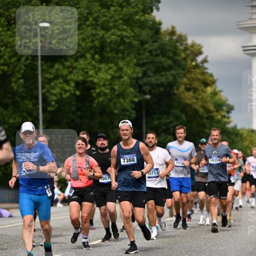 29.06.2025 - hella hamburg halbmarathon Dr. Thomas Lammeyer http://msf.ph/oto/8485072 29.06.2025 10:20:55 Kennedybrücke 1117, 1240, 1602, 1825, 2347, 3023, 3088, 3450, 3622, 5036, 5037, 6328, 6488, 6941, 6948, 7257, 7345, 7358, 7360, 7376, 7924, 7928, 8317, 8513, 8619, 8857, 8983, 9091, 9208, 9332, 9492, 9664, 9675, 9676, 10165, 10314, 10317, 10320, 10391, 10926, 11335, 11410 meine-sportfotos.de