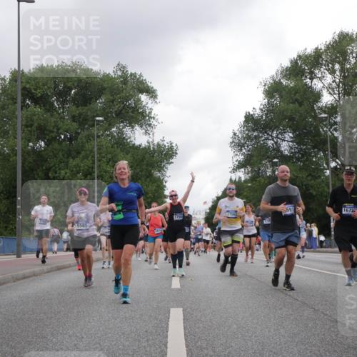 29.06.2025 - hella hamburg halbmarathon Luisa Fischer http://msf.ph/oto/8485093 29.06.2025 10:51:55 Kennedybrücke 2792, 5585, 1704, 1535, 1756, 17563, 7394, 691, 1672, 170, 11742, 1392, 1701, 1720, 3215, 5010, 5714, 7394, 9552, 9691, 10794 meine-sportfotos.de