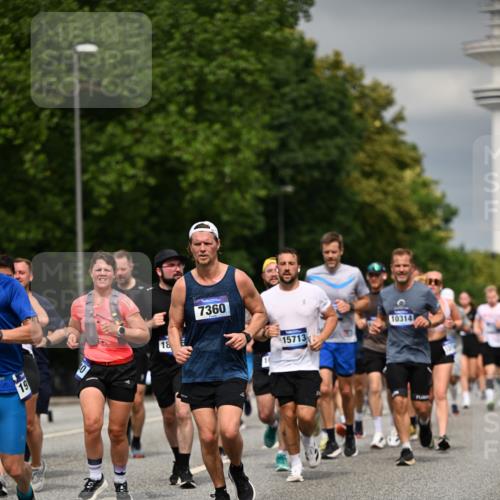 29.06.2025 - hella hamburg halbmarathon Dr. Thomas Lammeyer http://msf.ph/oto/8485156 29.06.2025 10:20:56 Kennedybrücke 1117, 1240, 1602, 1825, 2347, 3023, 3088, 3450, 3622, 5037, 6328, 6488, 6941, 6948, 7257, 7345, 7358, 7360, 7376, 7924, 7928, 8317, 8513, 8619, 8983, 9091, 9208, 9492, 9664, 9675, 9676, 10165, 10314, 10317, 10320, 10377, 10391, 10926, 11335, 11410 meine-sportfotos.de