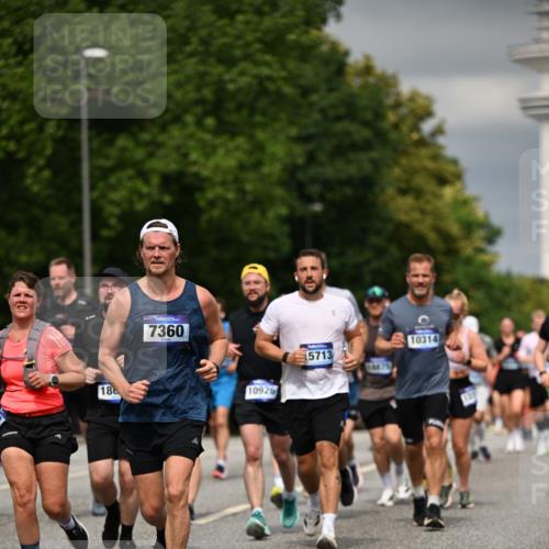 29.06.2025 - hella hamburg halbmarathon Dr. Thomas Lammeyer http://msf.ph/oto/8485217 29.06.2025 10:20:57 Kennedybrücke 1117, 1240, 1403, 1602, 1825, 2347, 3023, 3088, 3450, 3622, 5037, 6328, 6488, 6941, 6948, 7257, 7345, 7360, 7376, 7924, 7928, 8317, 8513, 8619, 8983, 9091, 9208, 9492, 9664, 9675, 9676, 10165, 10314, 10317, 10320, 10377, 10391, 10926, 11335, 11410 meine-sportfotos.de