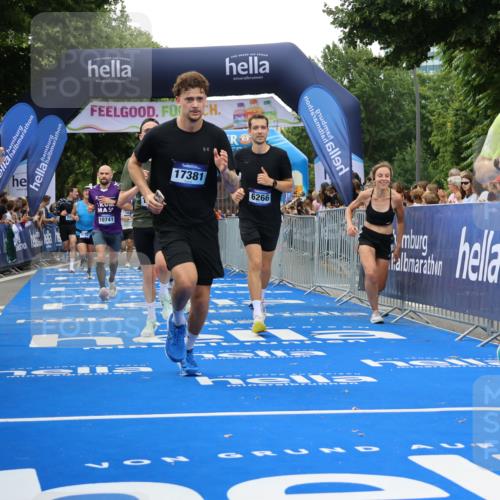 29.06.2025 - hella hamburg halbmarathon Strokosch-Dieckow http://msf.ph/oto/8485239 29.06.2025 10:45:01 Ziel 1171, 1424, 1520, 2270, 2890, 3917, 4997, 6266, 7709, 7843, 9030, 9302, 9710, 10313, 10741, 11688, 13919, 15334, 15365, 16058, 16685, 16689, 17381, 17382, 17544, 18055 meine-sportfotos.de