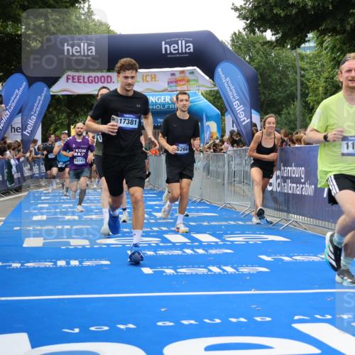 29.06.2025 - hella hamburg halbmarathon Strokosch-Dieckow http://msf.ph/oto/8485267 29.06.2025 10:45:01 Ziel 1171, 1424, 1520, 2270, 2890, 3917, 4997, 6266, 7709, 7843, 9030, 9302, 9710, 10313, 10741, 11688, 13919, 15334, 15365, 16058, 16685, 16689, 17381, 17382, 17544, 18055 meine-sportfotos.de