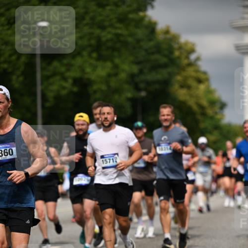 29.06.2025 - hella hamburg halbmarathon Dr. Thomas Lammeyer http://msf.ph/oto/8485273 29.06.2025 10:20:58 Kennedybrücke 1117, 1240, 1403, 1602, 1825, 3023, 3088, 3450, 3622, 5037, 6328, 6488, 6941, 6948, 7257, 7345, 7360, 7376, 7924, 7928, 8317, 8513, 8619, 8983, 9091, 9208, 9664, 9675, 9676, 10165, 10314, 10317, 10320, 10377, 10391, 10735, 10926, 11335, 11410 meine-sportfotos.de