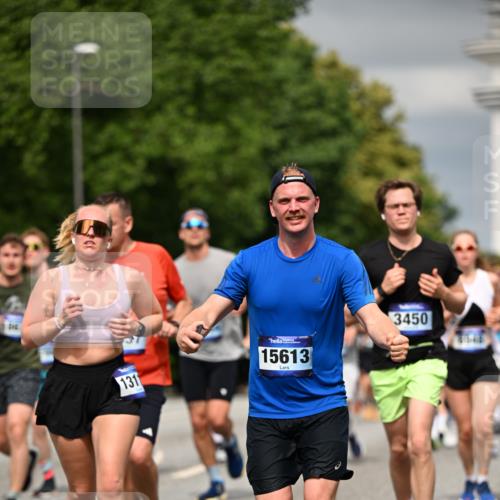29.06.2025 - hella hamburg halbmarathon Dr. Thomas Lammeyer http://msf.ph/oto/8485615 29.06.2025 10:21:02 Kennedybrücke 1117, 1240, 1403, 1602, 1825, 3023, 3088, 3450, 3622, 5037, 5390, 6126, 6328, 6488, 6522, 6941, 6948, 7114, 7115, 7257, 7345, 7360, 7376, 7924, 7928, 8317, 8513, 8619, 8983, 9091, 9208, 9259, 9664, 9675, 9676, 10165, 10314, 10317, 10320, 10377, 10391, 10592, 10735, 10926, 11335, 11410 meine-sportfotos.de