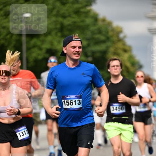 29.06.2025 - hella hamburg halbmarathon Dr. Thomas Lammeyer http://msf.ph/oto/8485658 29.06.2025 10:21:02 Kennedybrücke 1117, 1240, 1403, 1602, 1825, 3023, 3088, 3450, 3622, 5037, 5390, 6126, 6328, 6488, 6522, 6941, 6948, 7114, 7115, 7257, 7345, 7360, 7376, 7924, 7928, 8317, 8513, 8619, 8983, 9091, 9208, 9259, 9664, 9675, 9676, 10165, 10314, 10317, 10320, 10377, 10391, 10592, 10735, 10926, 11335, 11410 meine-sportfotos.de