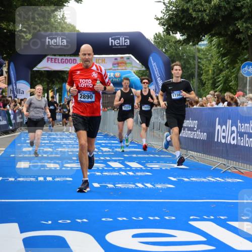 29.06.2025 - hella hamburg halbmarathon Strokosch-Dieckow http://msf.ph/oto/8485715 29.06.2025 10:44:56 Ziel 1171, 1424, 1520, 2098, 2890, 3098, 4425, 6266, 7056, 7167, 7709, 7843, 9030, 9720, 10741, 11688, 12161, 15334, 16058, 17381, 17382, 17406, 17544, 18055, 18631, 19210 meine-sportfotos.de