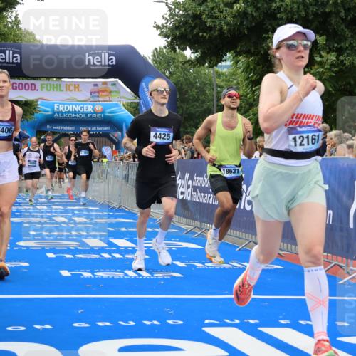 29.06.2025 - hella hamburg halbmarathon Strokosch-Dieckow http://msf.ph/oto/8485957 29.06.2025 10:44:53 Ziel 1171, 1424, 1520, 1941, 2098, 2890, 3004, 3098, 3785, 4425, 4915, 7056, 7167, 7325, 9030, 9720, 12161, 16058, 16834, 17381, 17382, 17406, 17544, 18055, 18631, 19207, 19210 meine-sportfotos.de