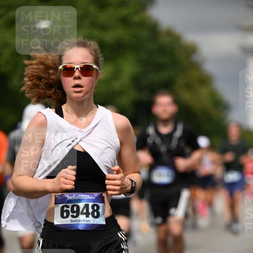 29.06.2025 - hella hamburg halbmarathon Dr. Thomas Lammeyer http://msf.ph/oto/8486045 29.06.2025 10:21:06 Kennedybrücke 1117, 1137, 1240, 1403, 1825, 2908, 3088, 3450, 3622, 5037, 5390, 5995, 6126, 6128, 6328, 6488, 6522, 6941, 6948, 7114, 7115, 7257, 7345, 7360, 7376, 8513, 8895, 8983, 9208, 9259, 9675, 10165, 10314, 10317, 10320, 10377, 10391, 10592, 10735, 10926, 11335, 11410 meine-sportfotos.de