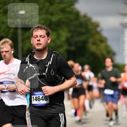 29.06.2025 - hella hamburg halbmarathon Dr. Thomas Lammeyer http://msf.ph/oto/8486494 29.06.2025 10:21:08 Kennedybrücke 1117, 1137, 1240, 1403, 2908, 3450, 3622, 5037, 5390, 5995, 6126, 6128, 6328, 6488, 6522, 6941, 6948, 7114, 7115, 7257, 7345, 7360, 7376, 8513, 8558, 8895, 8983, 9208, 9259, 9675, 10165, 10314, 10317, 10320, 10377, 10391, 10592, 10735, 10926, 11335 meine-sportfotos.de