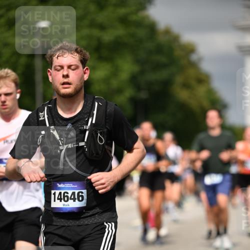 29.06.2025 - hella hamburg halbmarathon Dr. Thomas Lammeyer http://msf.ph/oto/8486503 29.06.2025 10:21:08 Kennedybrücke 1117, 1137, 1240, 1403, 2908, 3450, 3622, 5037, 5390, 5995, 6126, 6128, 6328, 6488, 6522, 6941, 6948, 7114, 7115, 7257, 7345, 7360, 7376, 8513, 8558, 8895, 8983, 9208, 9259, 9675, 10165, 10314, 10317, 10320, 10377, 10391, 10592, 10735, 10926, 11335 meine-sportfotos.de