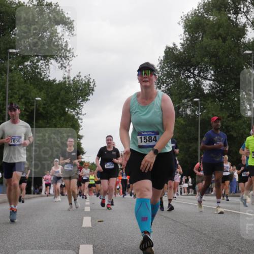 29.06.2025 - hella hamburg halbmarathon Luisa Fischer http://msf.ph/oto/8486524 29.06.2025 10:52:42 Kennedybrücke 7650, 10656, 10654, 1584, 325, 10130, 15063, 1167, 1584, 2668, 3253, 4769, 5118, 7203, 7650, 7947, 7948, 8065, 10130, 10654 meine-sportfotos.de