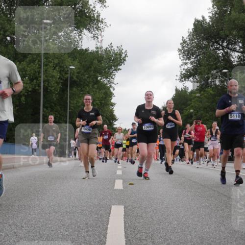 29.06.2025 - hella hamburg halbmarathon Luisa Fischer http://msf.ph/oto/8486592 29.06.2025 10:52:44 Kennedybrücke 7650, 13942, 10656, 2438, 10654, 17964, 117, 17693, 5118, 19071, 1167, 1584, 2716, 3253, 4769, 5118, 7203, 7650, 7947, 7948, 8065, 10130, 10654 meine-sportfotos.de