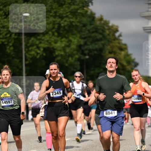 29.06.2025 - hella hamburg halbmarathon Dr. Thomas Lammeyer http://msf.ph/oto/8486700 29.06.2025 10:21:10 Kennedybrücke 1117, 1137, 1240, 1403, 2225, 2860, 2908, 3450, 3622, 5037, 5390, 5995, 6126, 6128, 6328, 6488, 6522, 6941, 6948, 7114, 7115, 7257, 7291, 7345, 7360, 7376, 8253, 8513, 8558, 8895, 8983, 9208, 9259, 9647, 9675, 10165, 10314, 10317, 10320, 10377, 10391, 10592, 10735, 10926 meine-sportfotos.de