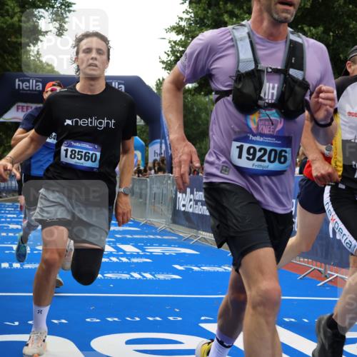 29.06.2025 - hella hamburg halbmarathon Strokosch-Dieckow http://msf.ph/oto/8486954 29.06.2025 10:44:39 Ziel 1468, 1782, 1941, 2365, 2402, 2970, 3305, 3785, 4270, 4991, 5476, 6490, 6495, 7710, 10669, 12711, 14351, 14798, 14816, 15185, 15233, 15862, 16224, 17251, 18107, 18437, 18464, 18539, 18560, 18868, 19206 meine-sportfotos.de