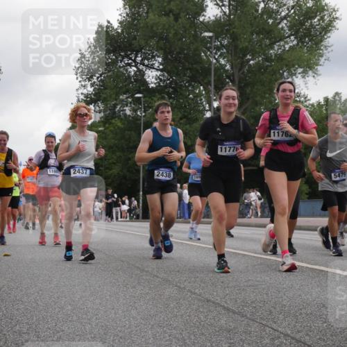 29.06.2025 - hella hamburg halbmarathon Luisa Fischer http://msf.ph/oto/8486974 29.06.2025 10:52:53 Kennedybrücke 56, 96, 11865, 15411, 11601, 2437, 2438, 169, 11776, 1176, 5479, 2437, 2438, 2716, 2997, 3253, 5479, 5480, 7679, 10782 meine-sportfotos.de