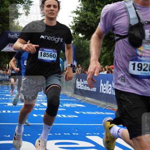 29.06.2025 - hella hamburg halbmarathon Strokosch-Dieckow http://msf.ph/oto/8486995 29.06.2025 10:44:39 Ziel 1468, 1782, 1941, 2365, 2402, 2970, 3305, 3785, 4270, 4991, 5476, 6490, 6495, 7710, 10669, 12711, 14351, 14798, 14816, 15185, 15233, 15862, 16224, 17251, 18107, 18437, 18464, 18539, 18560, 18868, 19206 meine-sportfotos.de