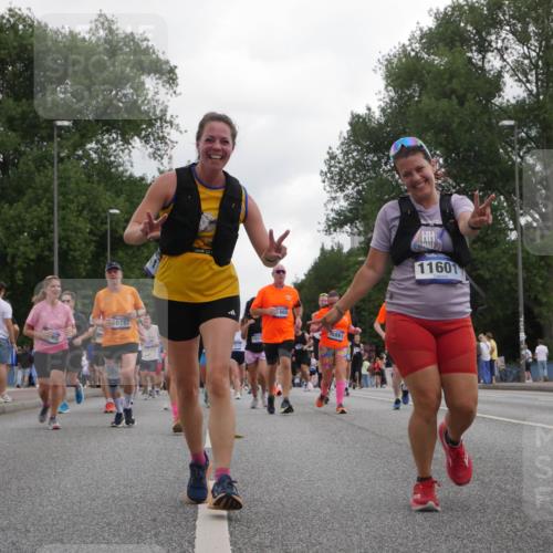 29.06.2025 - hella hamburg halbmarathon Luisa Fischer http://msf.ph/oto/8487100 29.06.2025 10:52:56 Kennedybrücke 0782, 1553, 865, 2881, 11601, 1805, 2437, 2438, 2716, 2997, 5479, 5480, 7679, 9162, 10782 meine-sportfotos.de