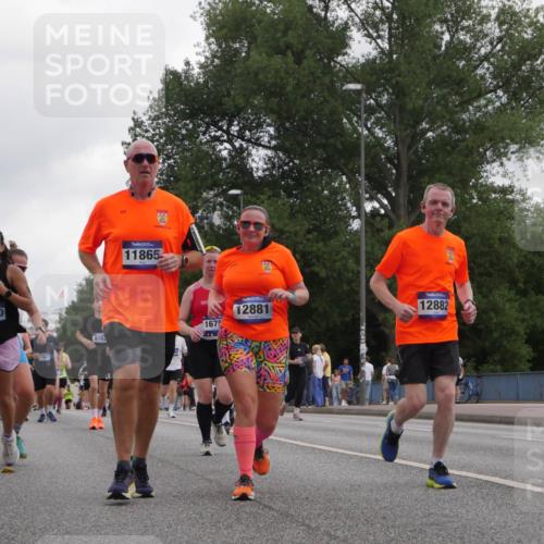 29.06.2025 - hella hamburg halbmarathon Luisa Fischer http://msf.ph/oto/8487213 29.06.2025 10:52:59 Kennedybrücke 1370, 16012, 15530, 17647, 11865, 9162, 1675, 12881, 12882, 1805, 2437, 2438, 2541, 2997, 5106, 5479, 5480, 7679, 9015, 9162, 10038, 10782 meine-sportfotos.de